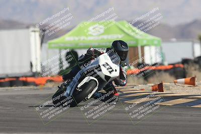 media/Oct-30-2025-Racers Edge (Thu) [[dabbdaf680]]/2-A Group/Session 2 (Turn 16)/